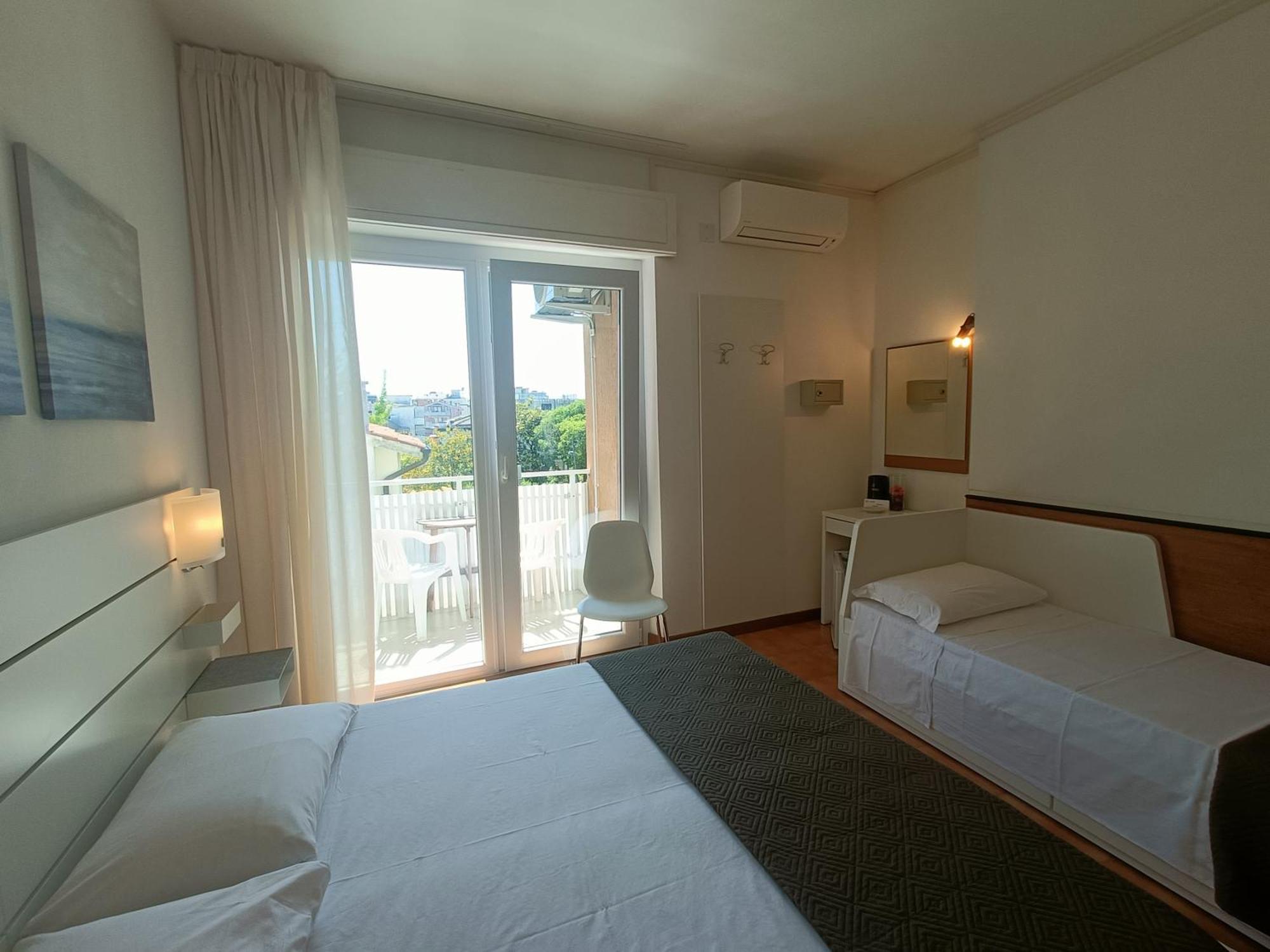 Hotel Merano Grado Extérieur photo